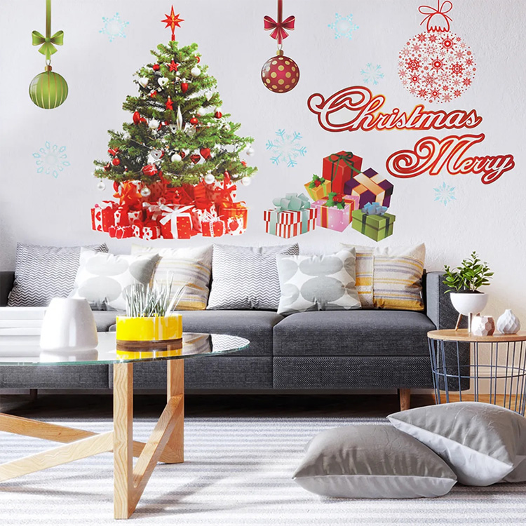 Большая новогодняя елка на стену гостиной