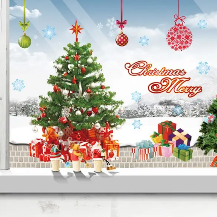 Большая новогодняя елка на стену гостиной