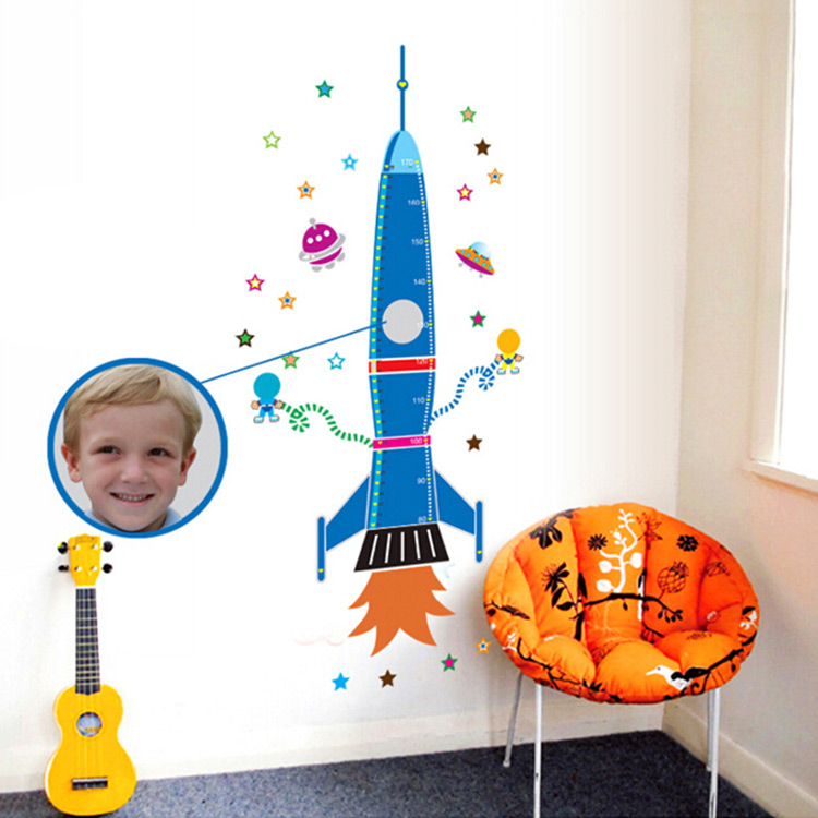 Декоративна наклейка ракети на стіну для хлопчиків