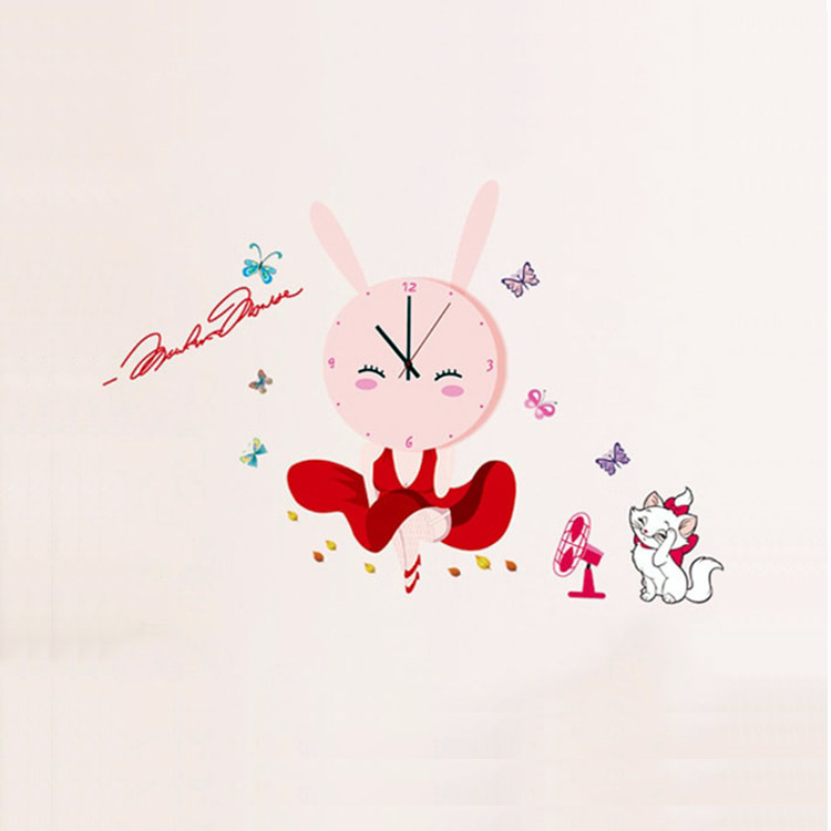 Декоративний годинник на стіну для дівчаток