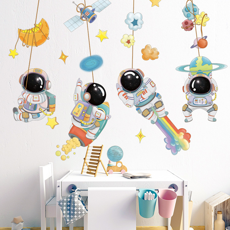 Дитяча наклейка на стіну з космонавтами