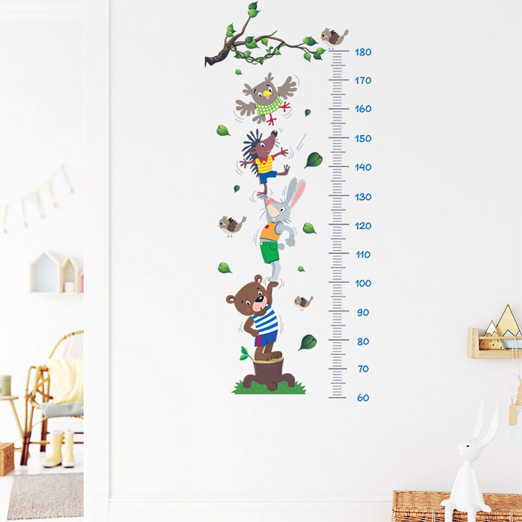 Дитяча наклейка-зростомір з тваринами на стіну
