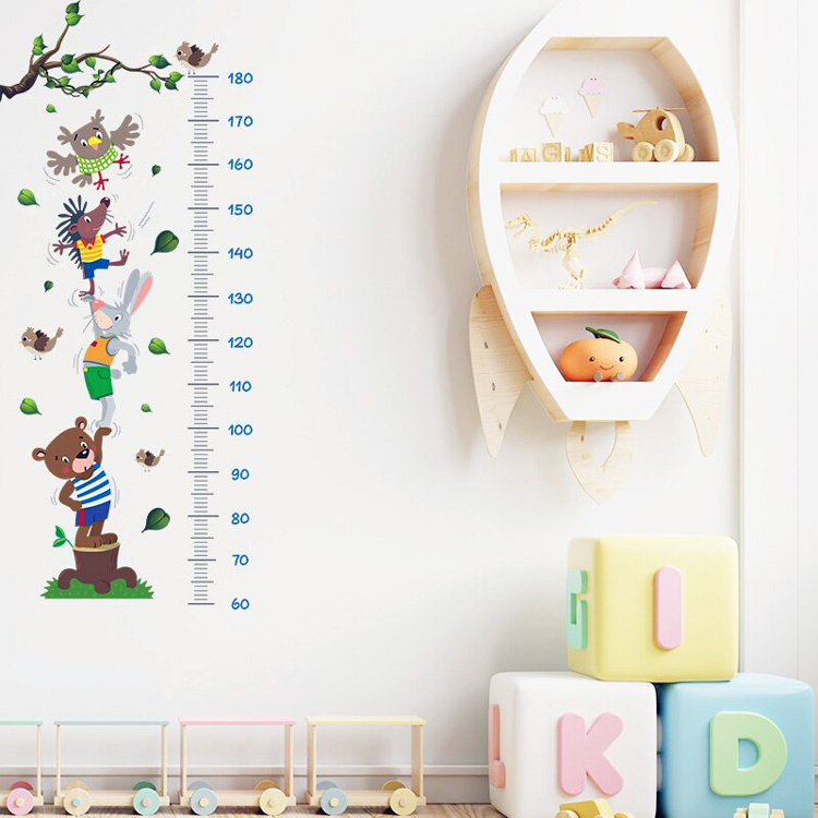 Дитяча наклейка-зростомір з тваринами на стіну