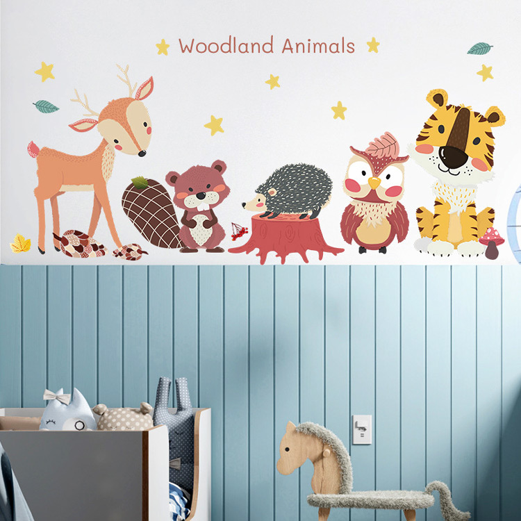 Наклейка лісових тварин на стіну