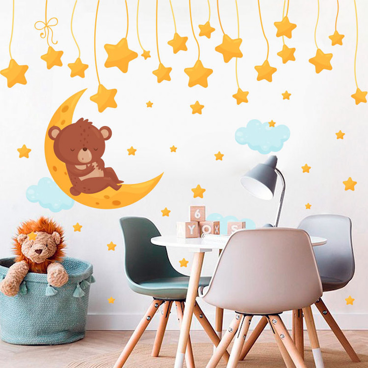 Наклейка ведмедика з зірками в дитячу кімнату