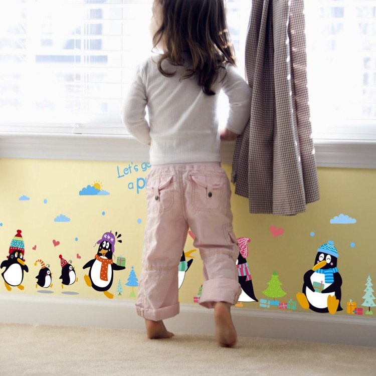 Наклейки пингвинов на холодильник