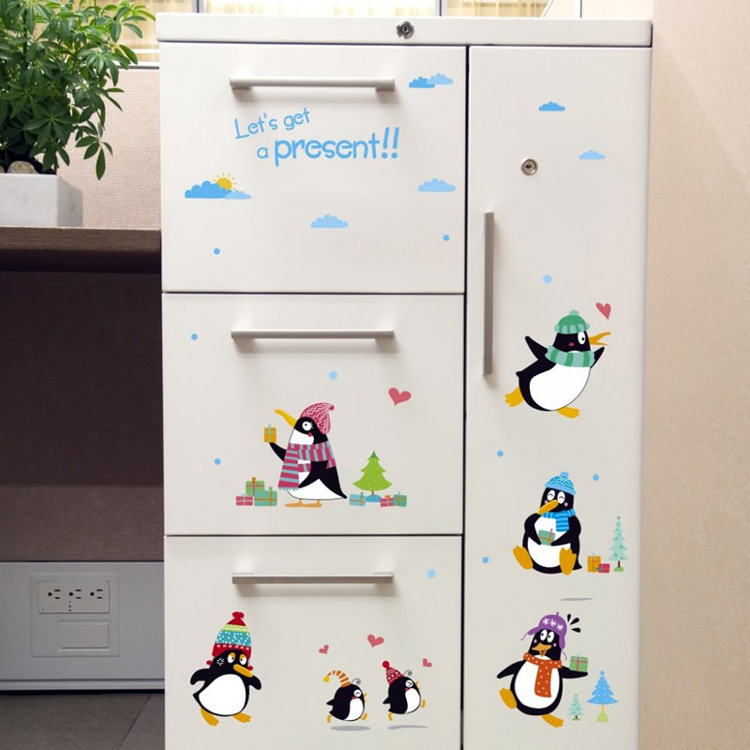 Наклейки пингвинов на холодильник