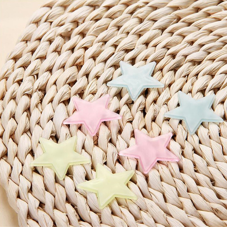 Люмінесцентні зірки на стелю