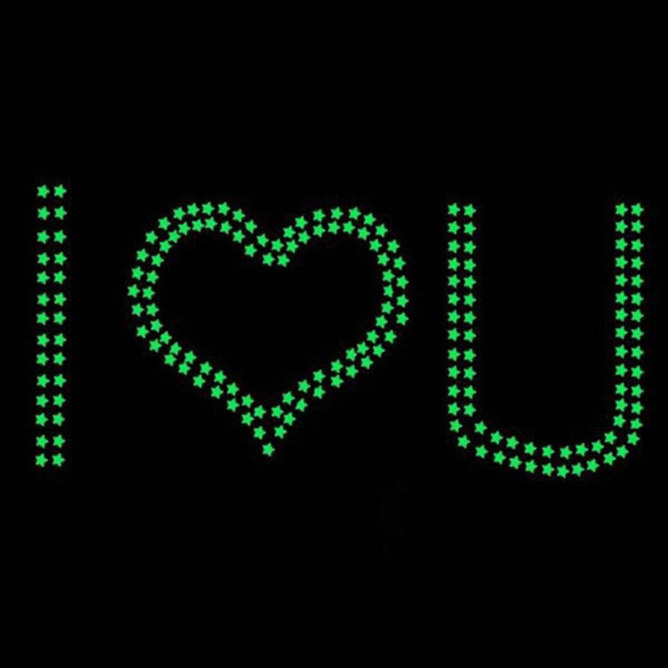 Люмінесцентні зірки на стелю