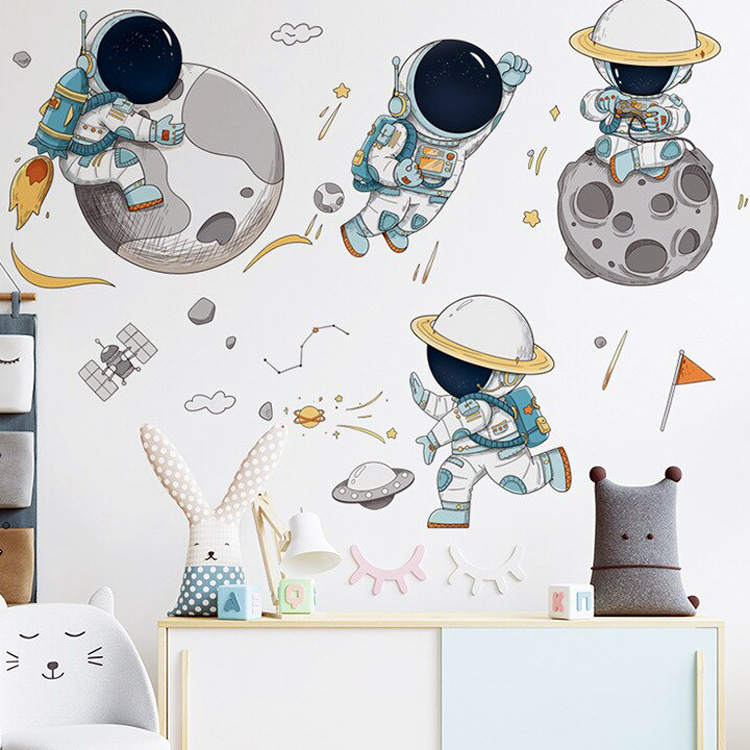 Вінілова наклейка на стіну з космонавтами
