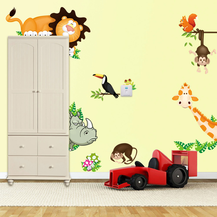 Вінілові наклейки тварин на двері