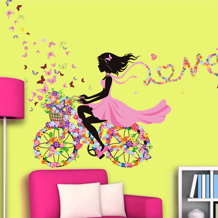 Яркая виниловая наклейка для девочки